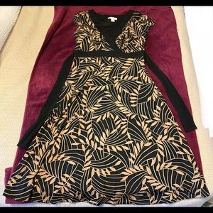 Dress barn size 8 black with tan leaves